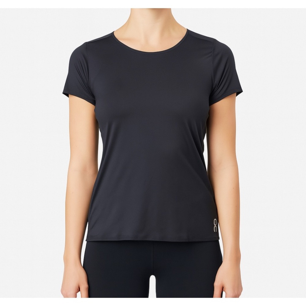 On Running Women's Short Sleeve Tee in Black
